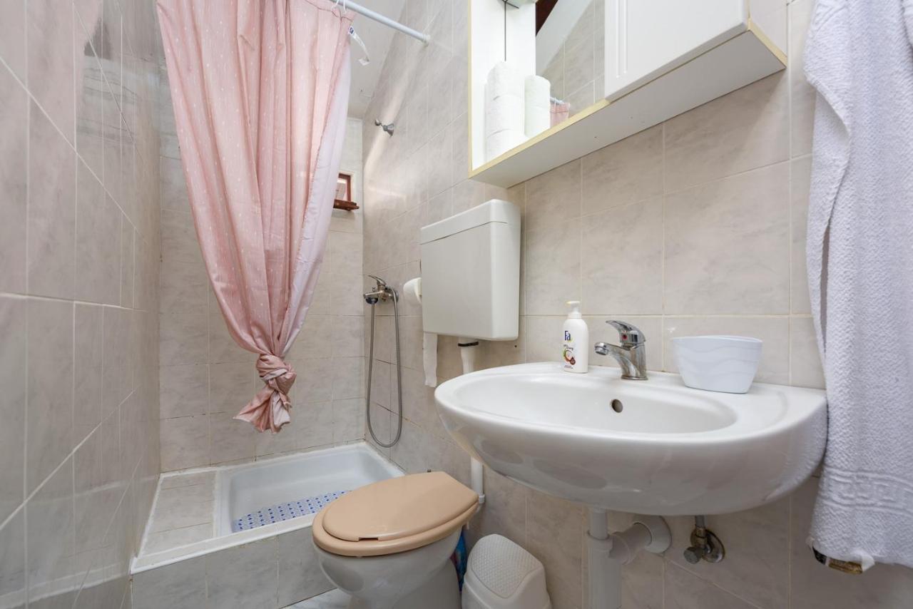 Amore House With Apartment Umag Exterior foto