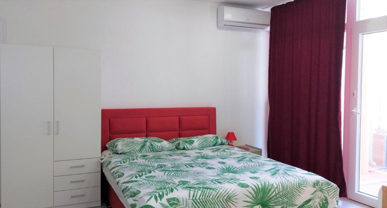 Amore House With Apartment Umag Exterior foto