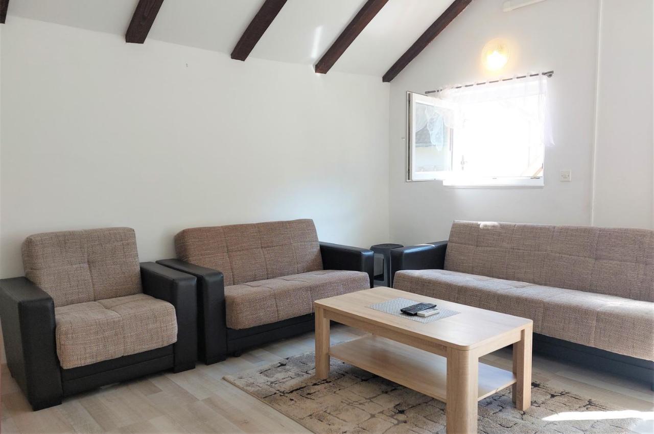 Amore House With Apartment Umag Exterior foto